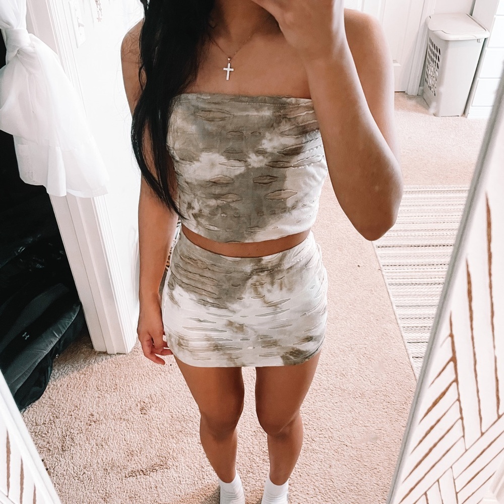 SOLD distressed mini set